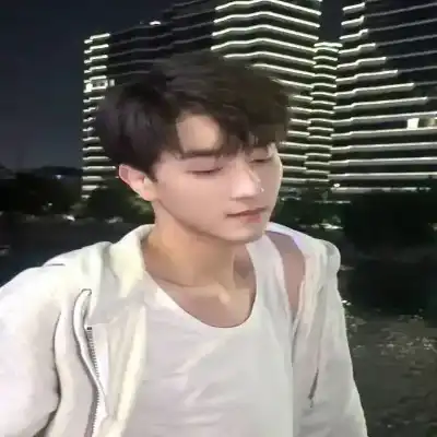 郝依霜